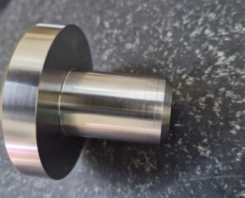 Marshall Precision (73)